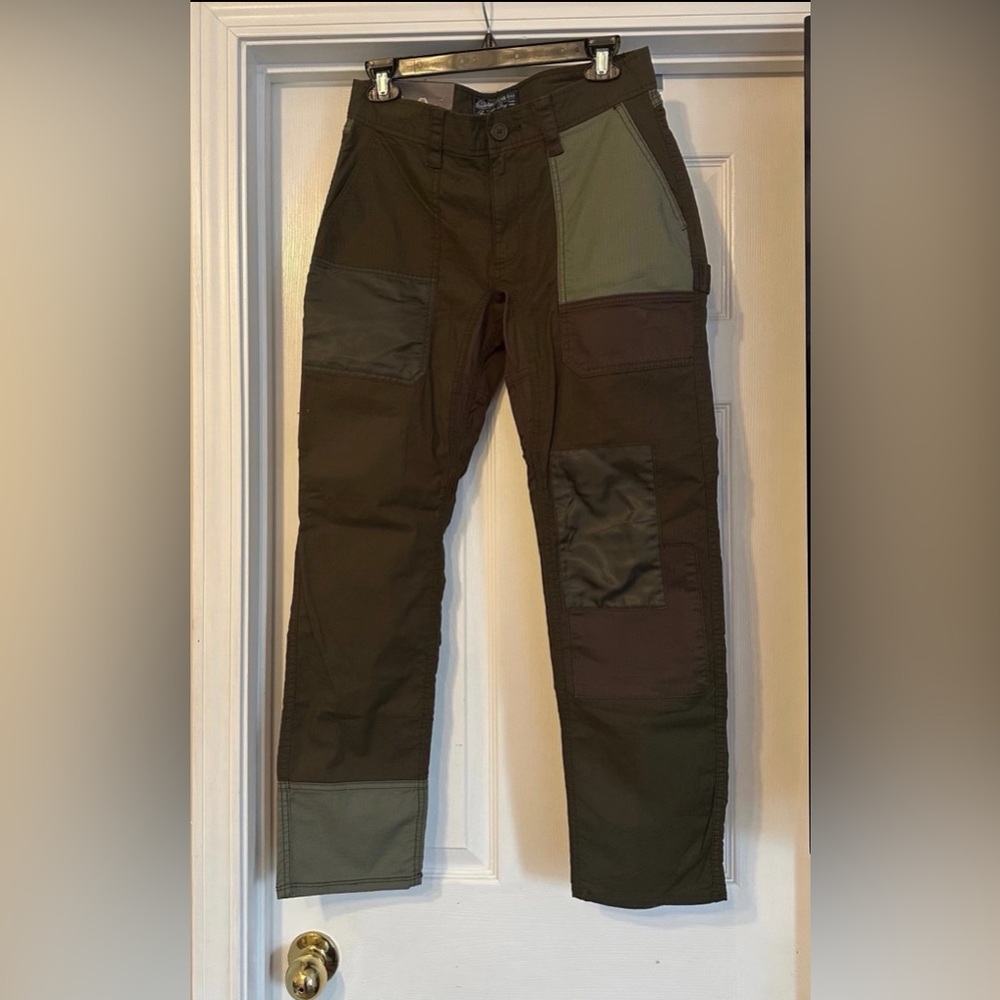American Rag Straight Leg pants are a size 29W 30L.